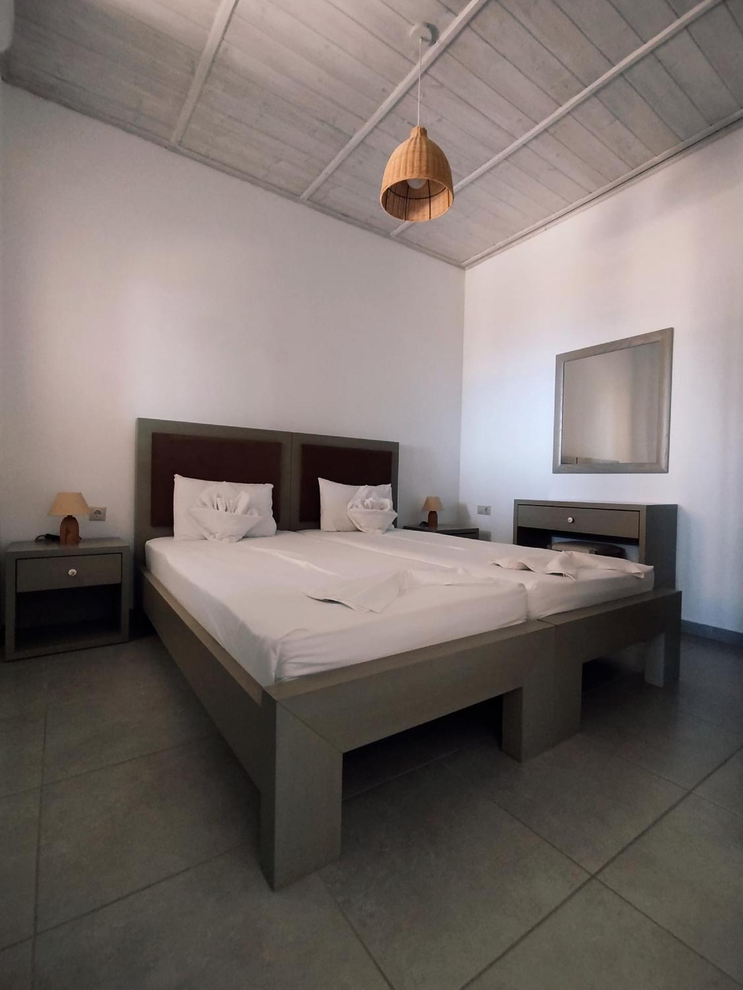 Alexena Apartments Agia Galini  Exterior photo